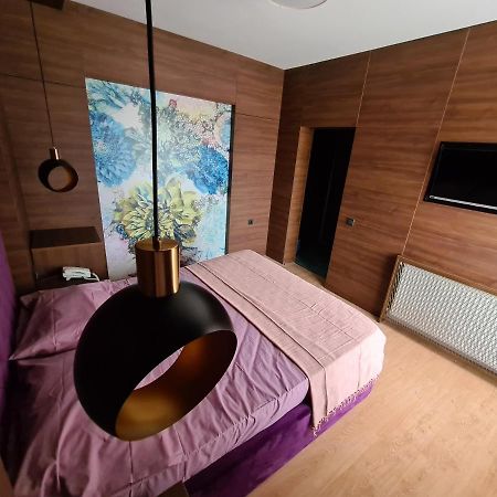 Hotel Zeleni Vir Ниш Экстерьер фото