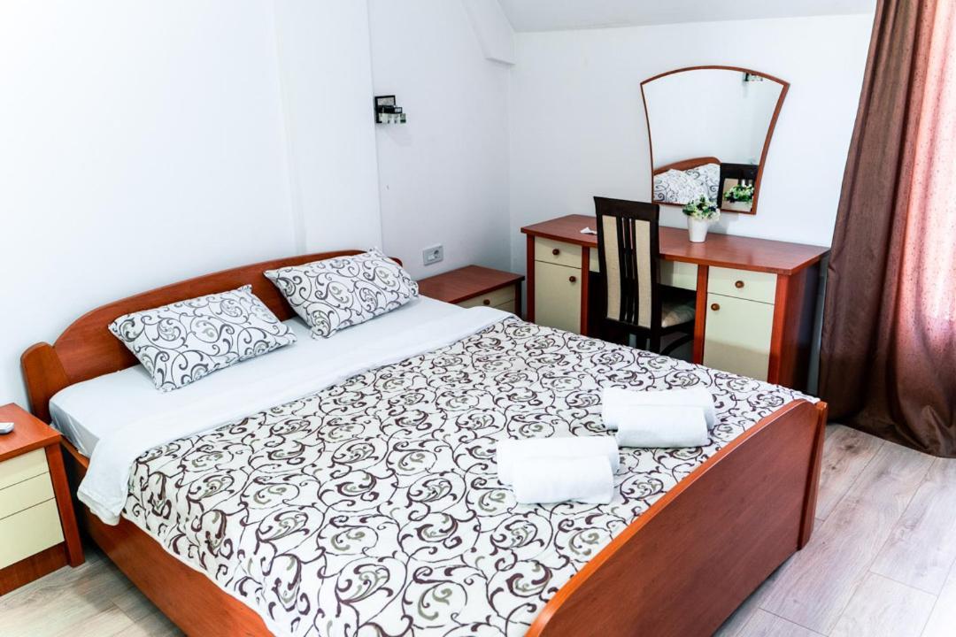Hotel Zeleni Vir Ниш Экстерьер фото