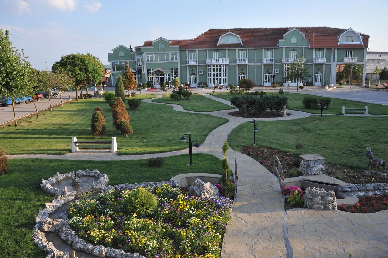 Hotel Zeleni Vir Ниш Экстерьер фото