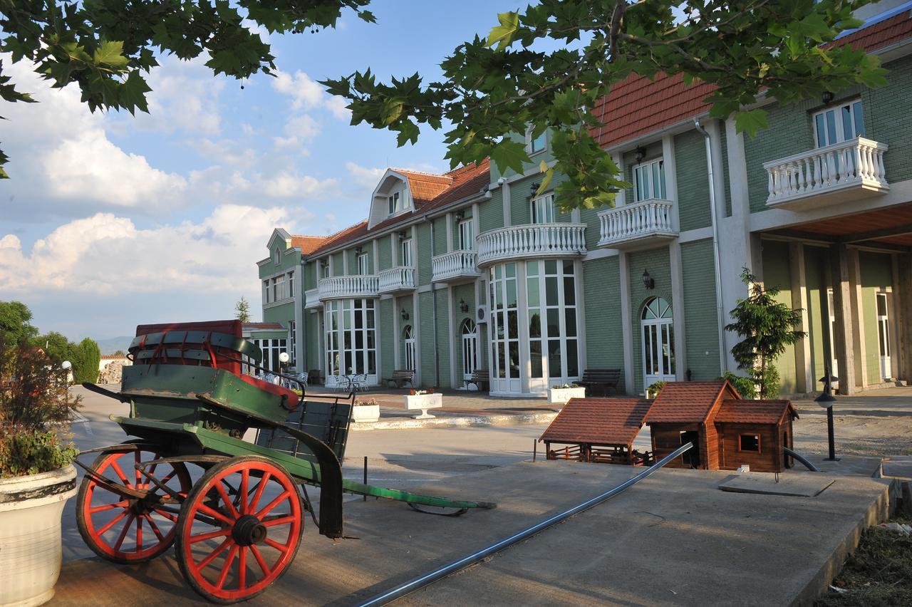 Hotel Zeleni Vir Ниш Экстерьер фото
