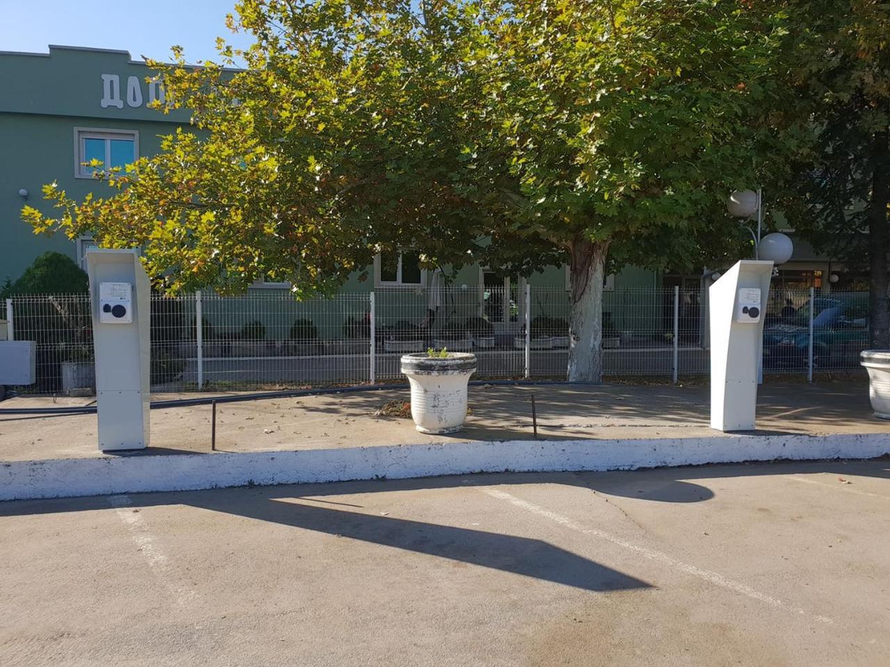 Hotel Zeleni Vir Ниш Экстерьер фото